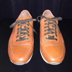 Bacco Bucci Italian leather casual shoe